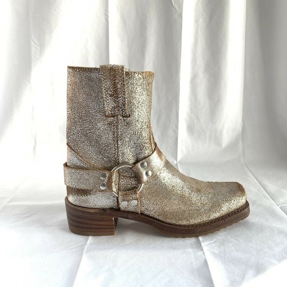 Frye Shoes - Frye Harness 8G Pull On Leather Boot Silver Size 8